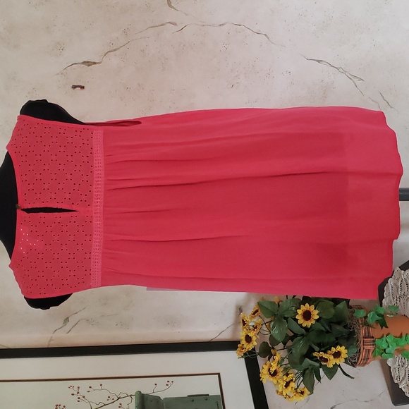 Liz Lange Maternity for Target Sleeveless Maternity Top Women's Size Medium NWT - Picture 3 of 11